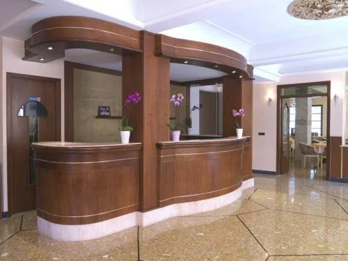 Hotel Flora