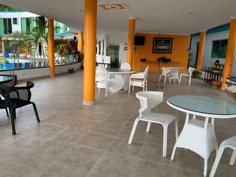 Hotel La Cascada Cristalina