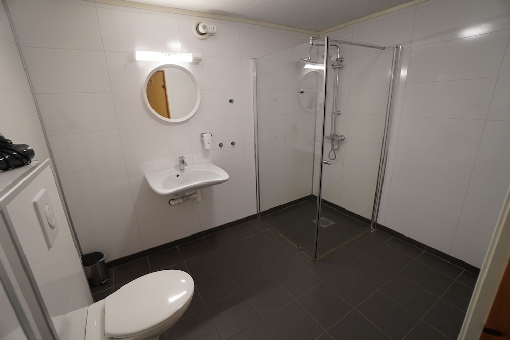 Træna Overnatting