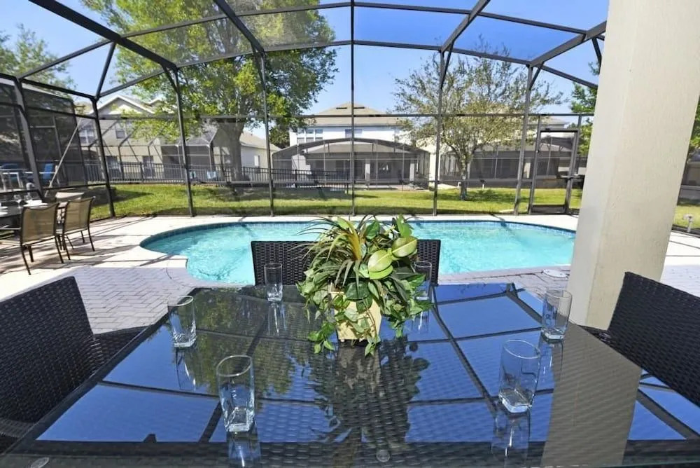 7767 The Windsor House 6 Bedroom by Florida Star