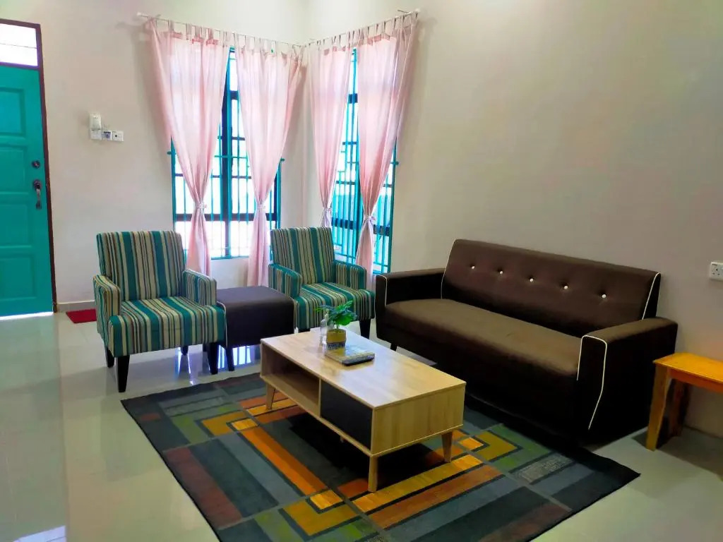 anjung ara suites and roomstays