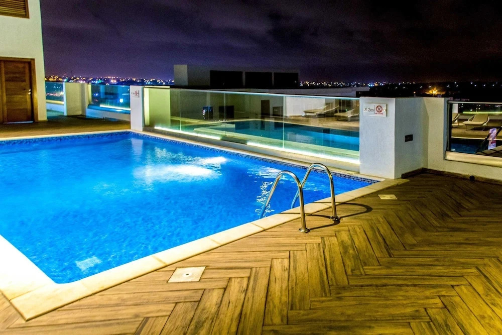 Royalty Apartments