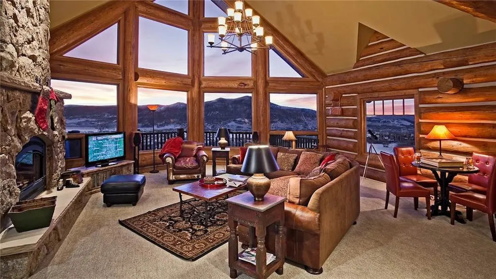Lookout Lodge