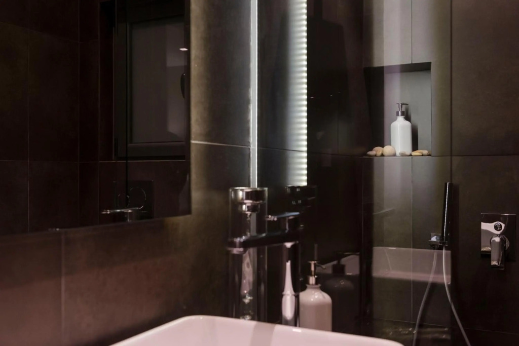 Ma Maison Nο 1, Penthouse, Acropolis and Lycabettus view, 15' to Acropolis by metro, 1' from Metro Station