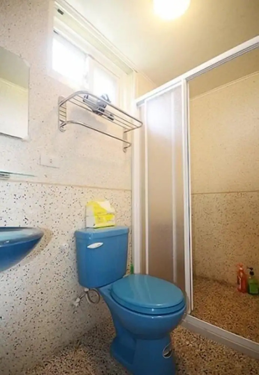 Warm House Hostel