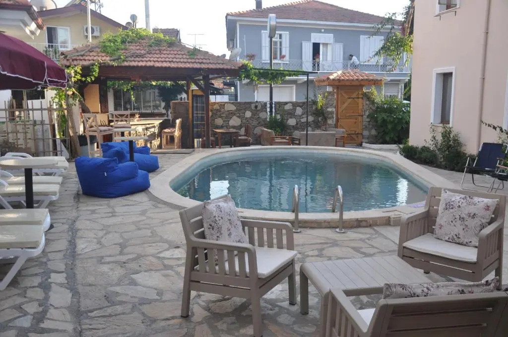 Dalyando Hotel