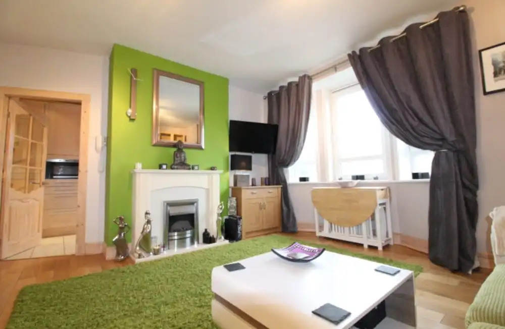 Charming, Spacious 1BR Flat for 4 in Edinburgh