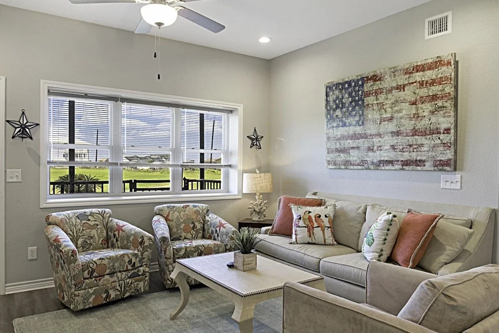 Island 25 2 Bedroom Condo