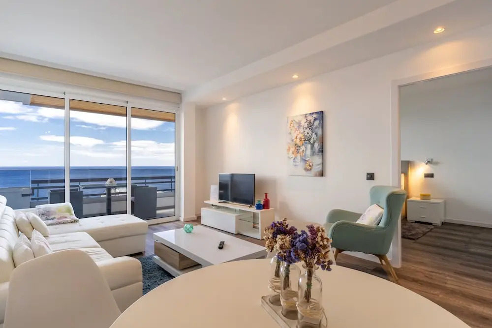 Monumental Apartment