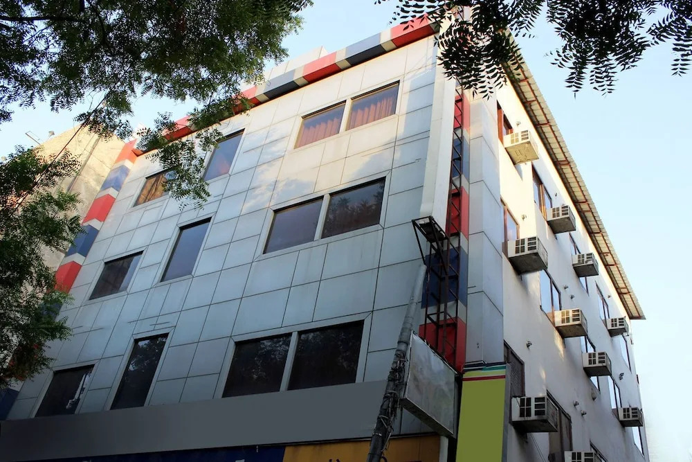 Hotel Benz International, Karol Bagh