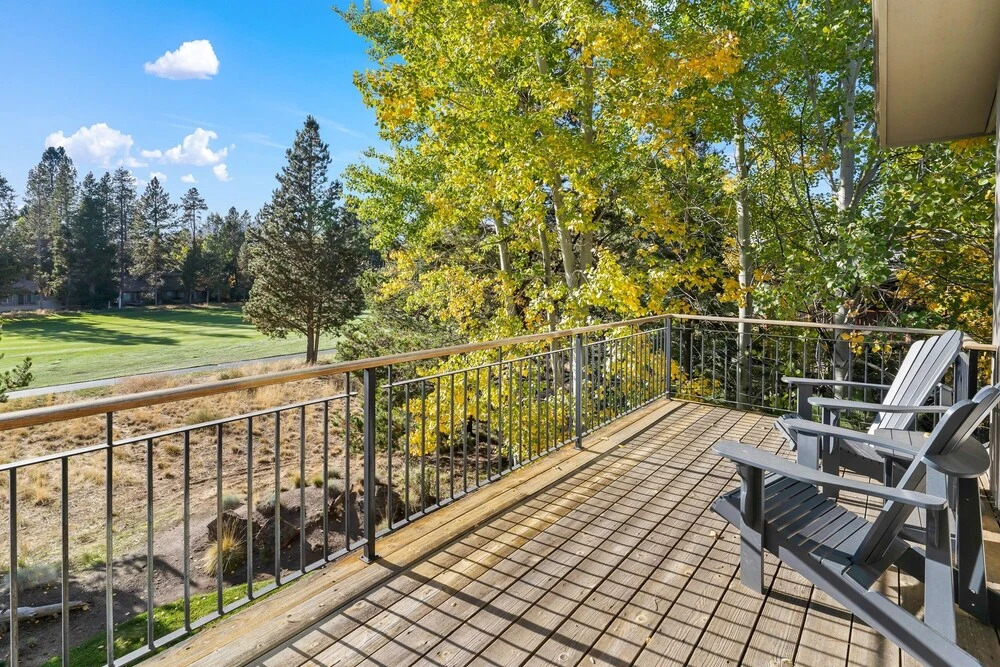 11 Tournament 5 Bedroom Home by RedAwning