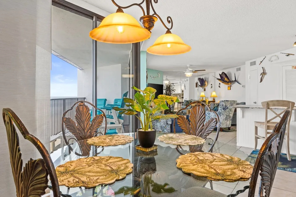 AquaVista Beach Resort by Sand Seeker Vacations