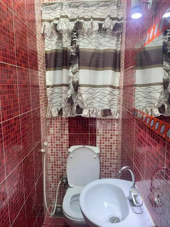 Spacious 3-bedroom Apartment With Balcony in Abbas el Akkad With City View