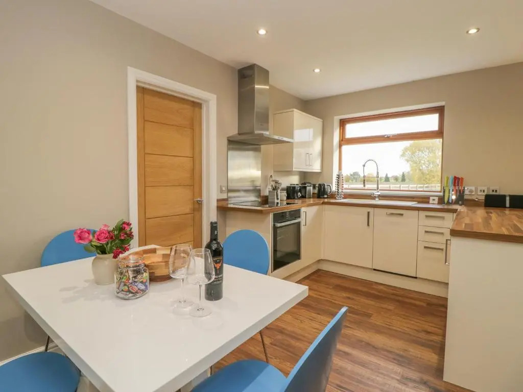 Little Acres, Selby