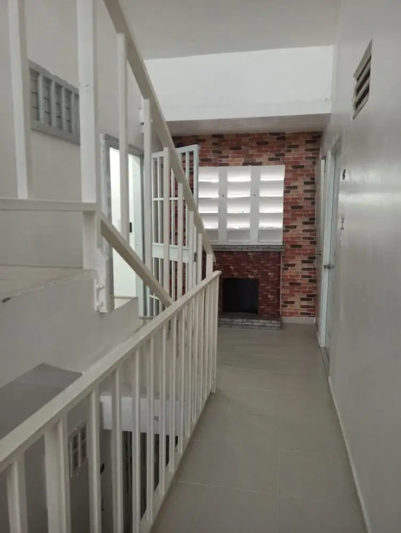Luxurious Apartment 4to Level With Security Camera