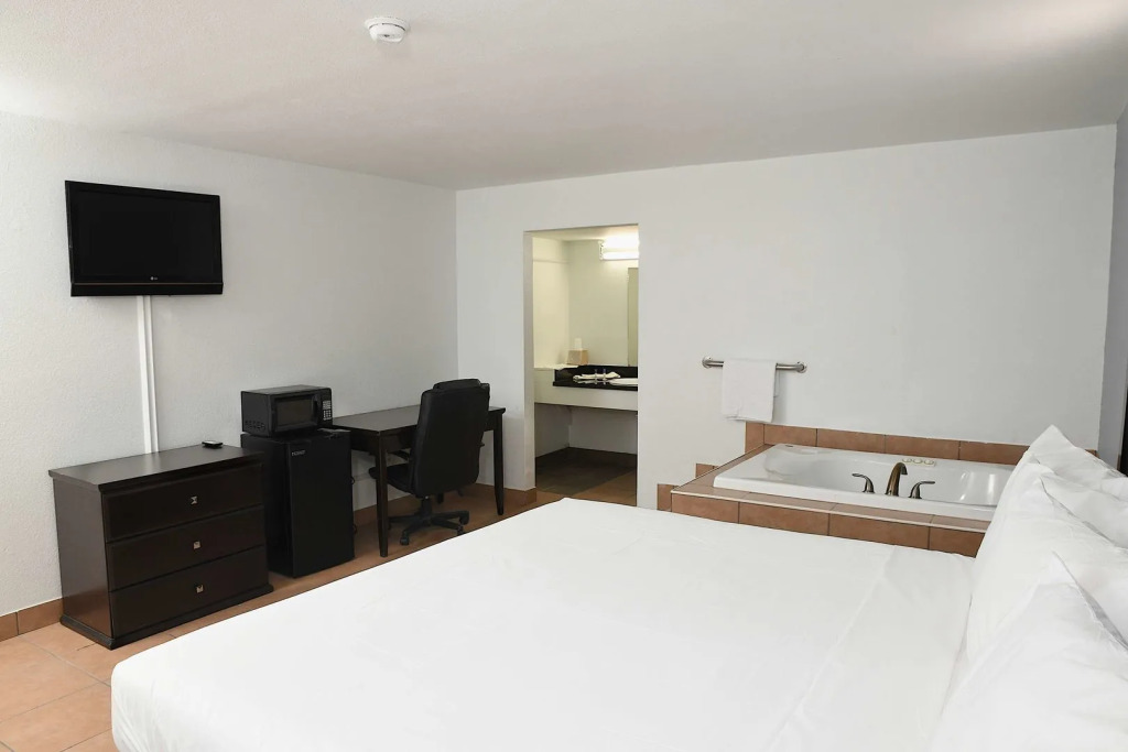 Regency Inn