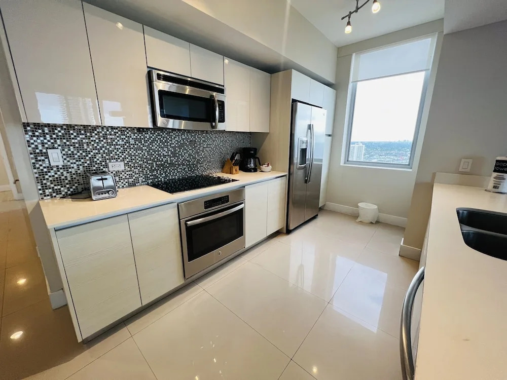 Private Ocean Luxury Condos at Beachwalk Resort