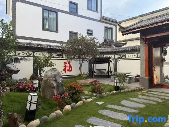 Sanketing · Mountain View · Light Luxury Homestay (Lijiang Sanyi Airport Branch)