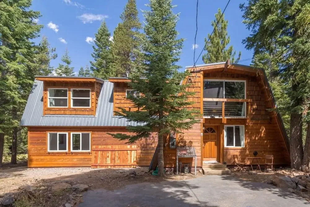 Northwoods Blvd Criterion 20 - High Pines Hideaway