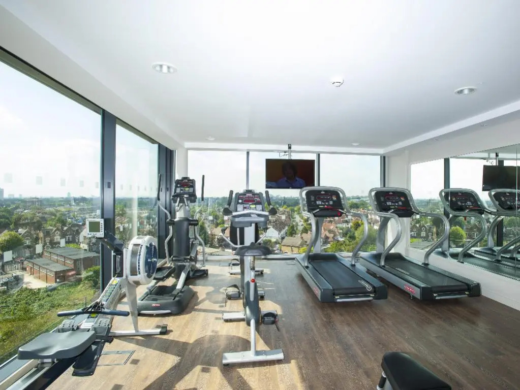 Holiday Inn London West by IHG