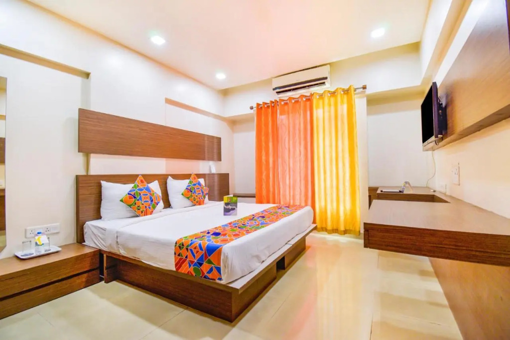 FabHotel Blossoms Pune Airport (Viman Nagar)