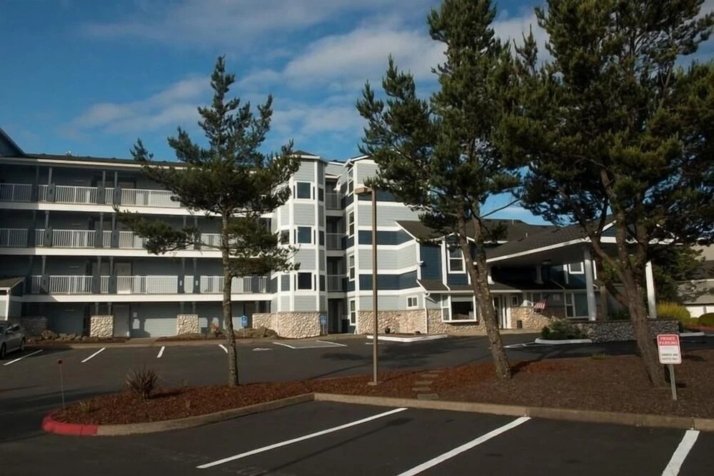 Waters Edge 308