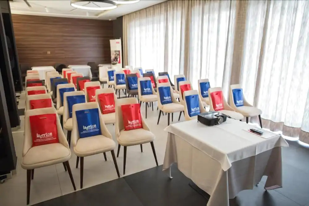 Hotel Ideo Lux