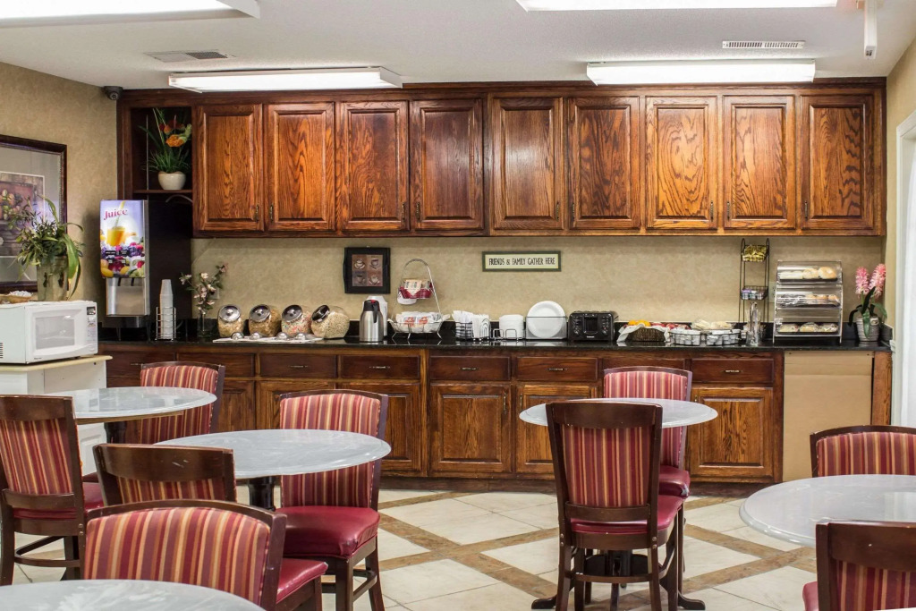 Econo Lodge Greenville near University