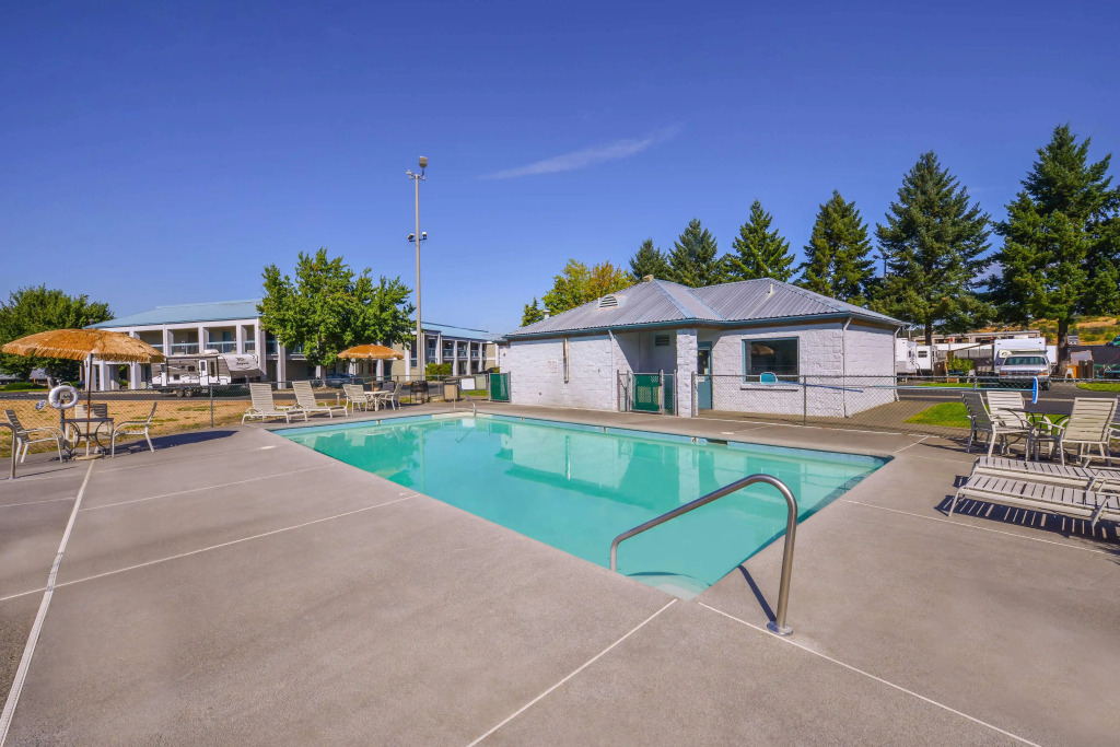 Americas Best Value Inn Phoenix Medford