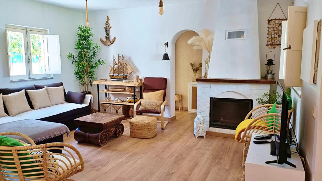 Casa da Lagoa - House by the Lagoon with Direct Access to the Beach