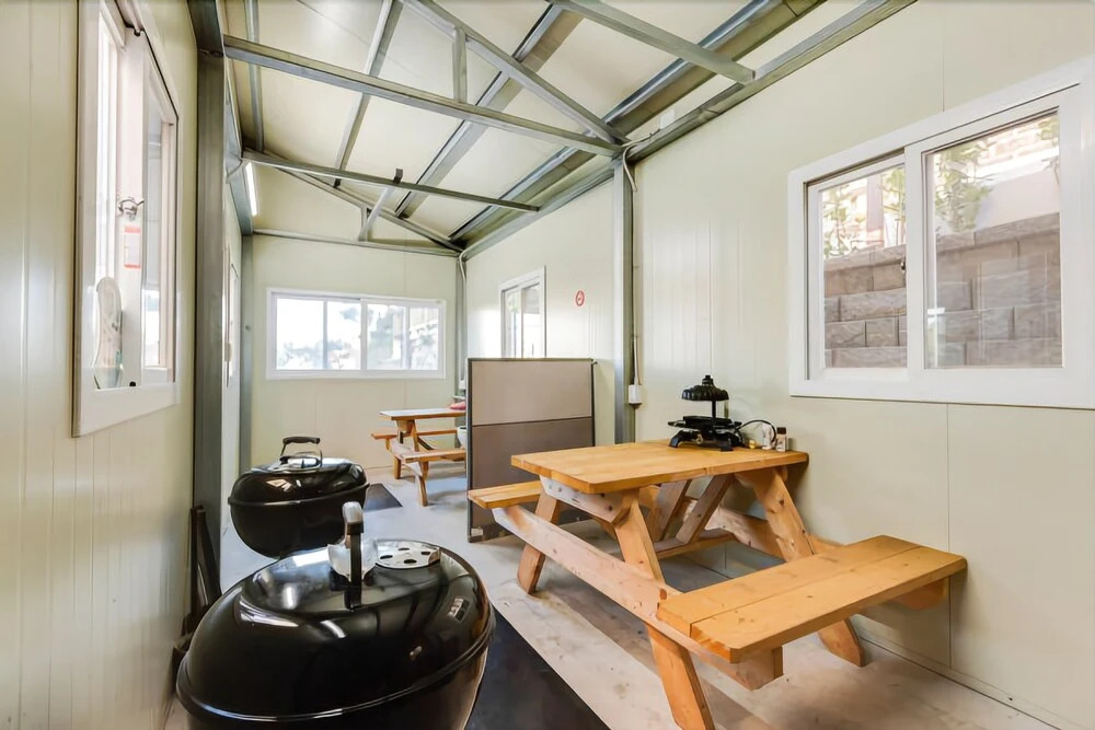 Gangneung Gyeongpo C&View Pension (Spa, Netflix Available)