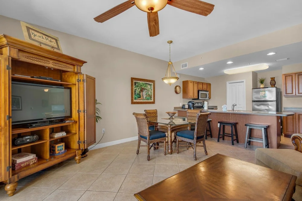 Beach Resort 310