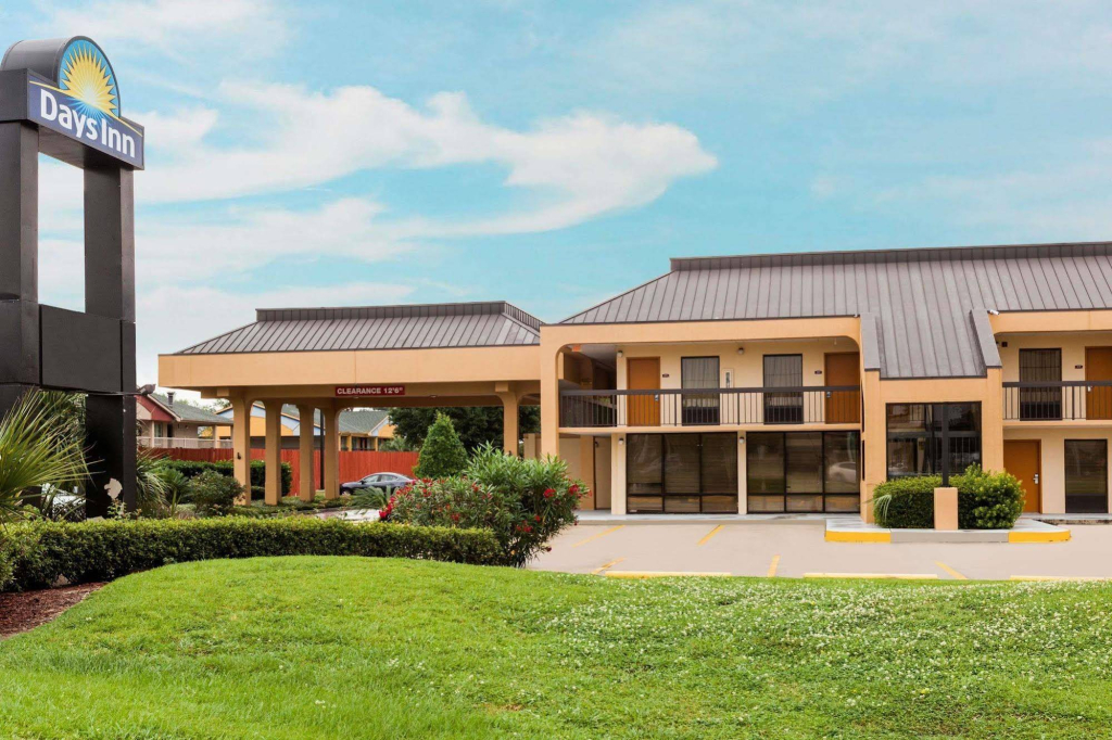 Motel 6 Baton Rouge East, LA I12