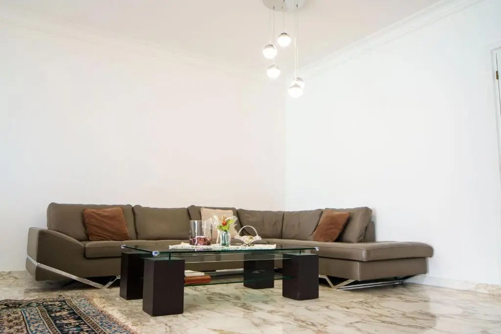 Like in a Boat , 2BR 2BA with big balcony in front of the sea