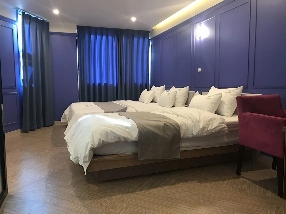 Carino Hotel