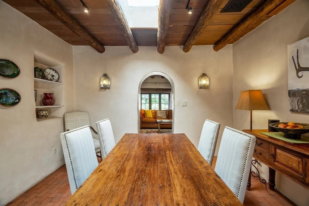 3BD Garcia Street Adobe