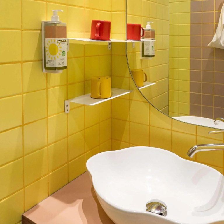 ibis Styles Pont du Gard Route dAvignon