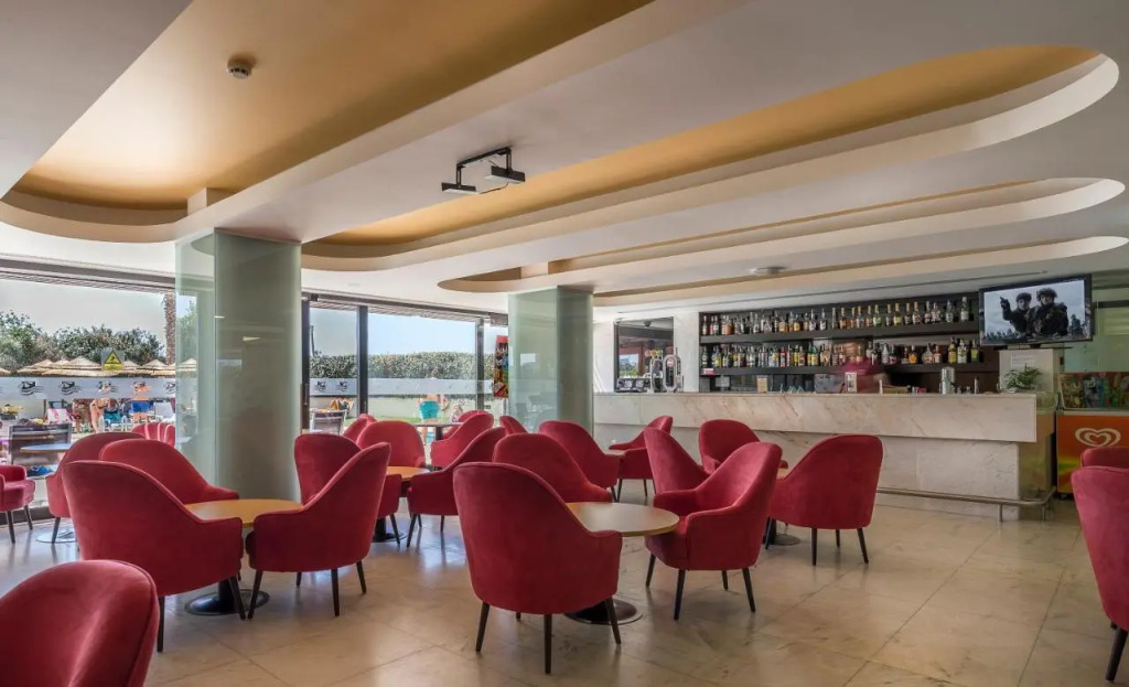 Отель Interpass VAU Hotel & Apartaments