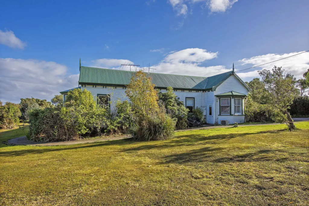Strahan Wilderness Lodge