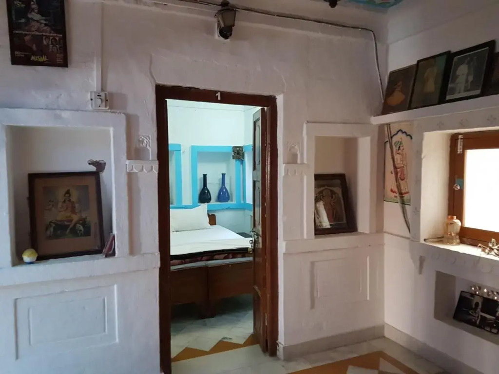 1 BR Guest house in Clock Tower Area, Jodhpur, by GuestHouser (474B)