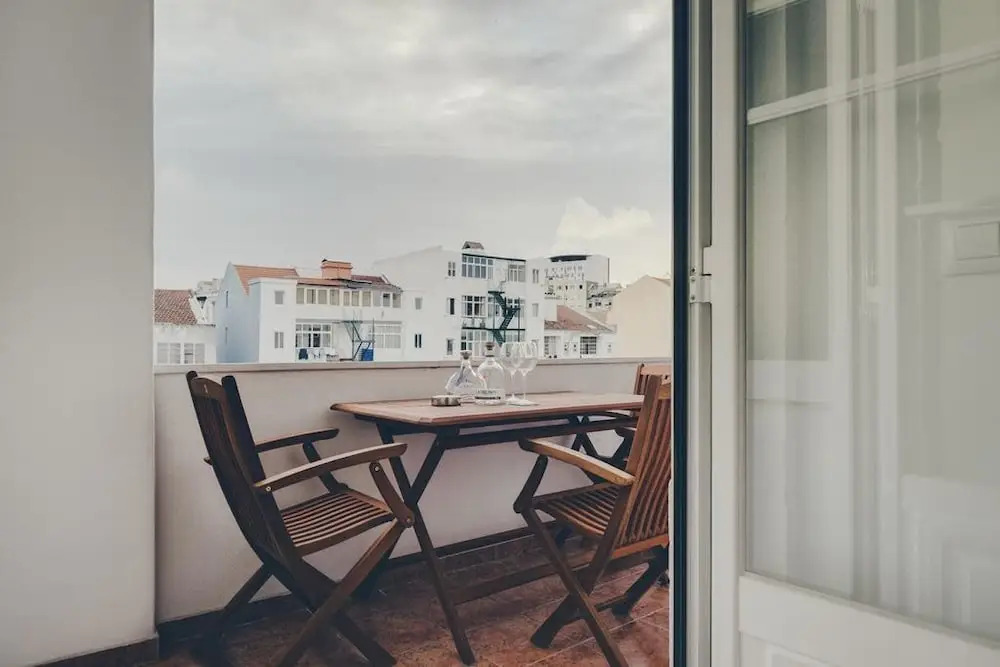 Wide and Modern Apartment in Lisbon