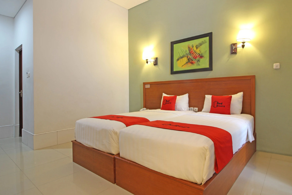 Reddoorz Premium near Sleman City Hall