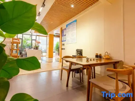 Yawen Business Hostel