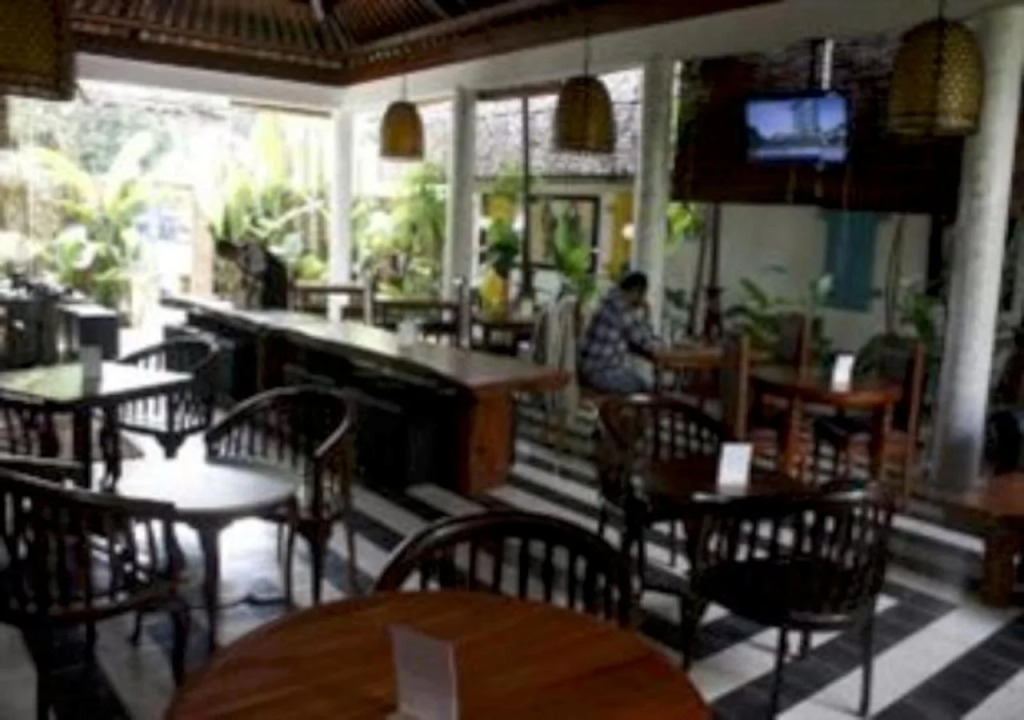 Flores Gallery Hotel