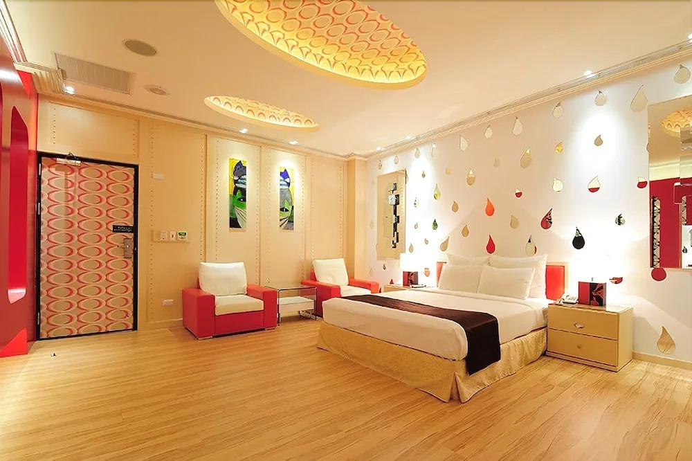 Eden Exoticism Planet Hotel