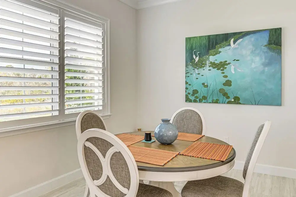 3 Mi to Naples Beach! Couple's Resort Getaway