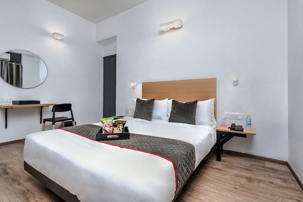 OYO Townhouse 044 Sector 14 Gurugram