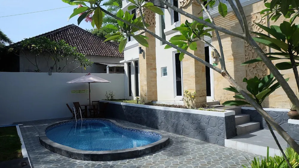 Villa Syariah Grand Bale with Private Pool by Simply Homy