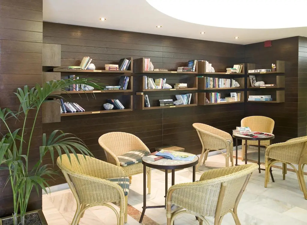 Sunset Beach Club Hotel Apartments