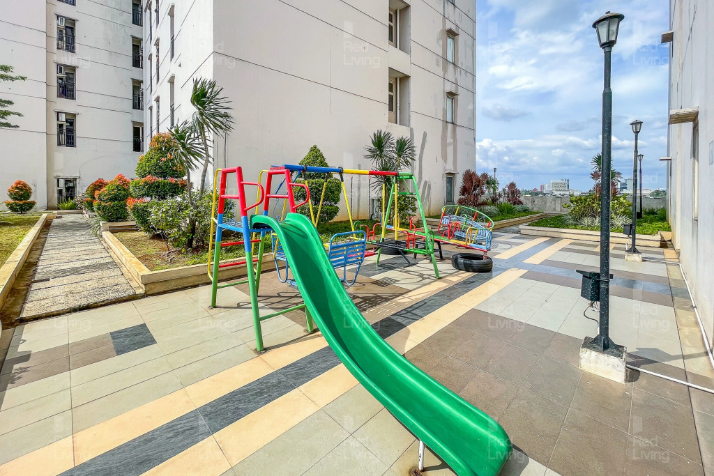 RedLiving Apartemen Margonda Residence 5 - Ens Room